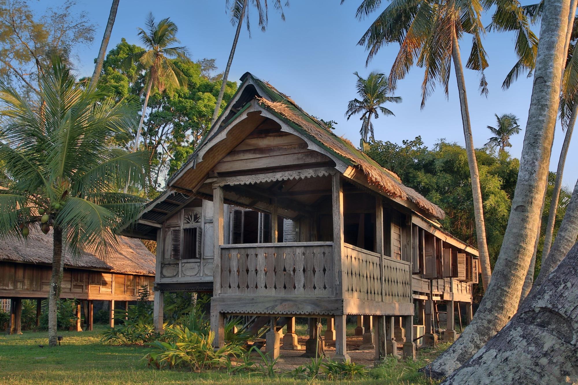 Bon Ton Antique Wooden Villas Pantai Cenang  Exterior foto